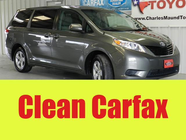 Toyota Sienna 2012 photo 3