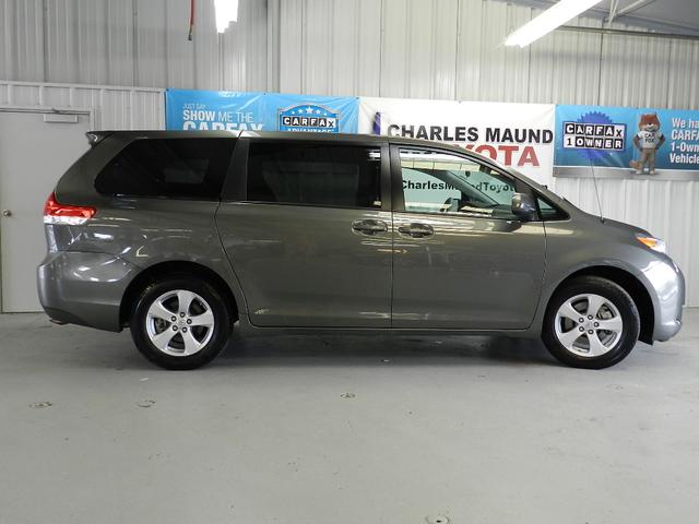 Toyota Sienna 2012 photo 5