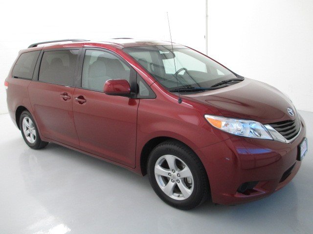 Toyota Sienna SLE --z71 Pkg Unspecified