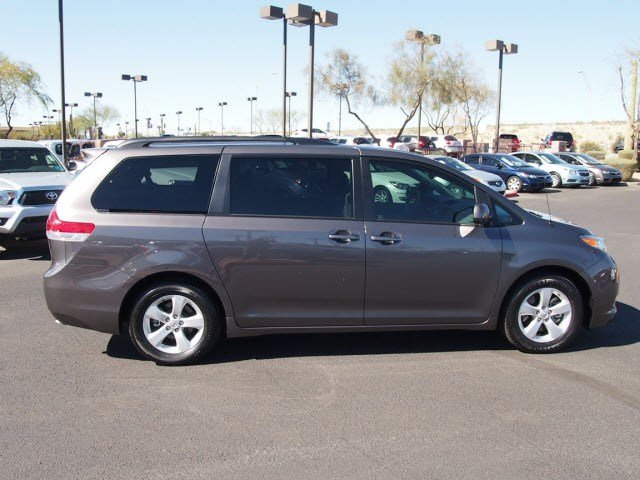 Toyota Sienna Eddie Bauer 5.4L 4WD Unspecified