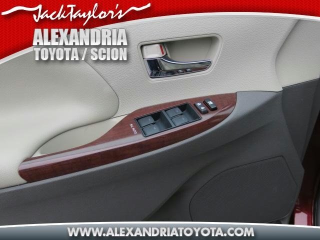 Toyota Sienna SLE --z71 Pkg Unspecified