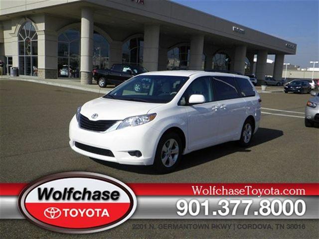 Toyota Sienna SEL Sport Utility 4D MiniVan