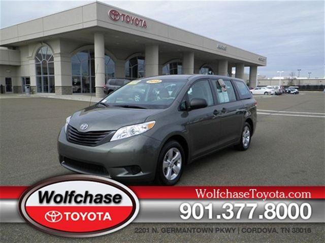 Toyota Sienna XLT Sport 4.6L 2WD MiniVan