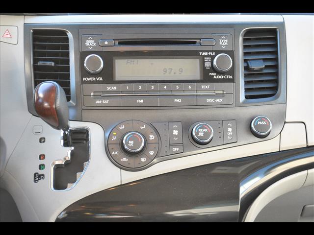 Toyota Sienna SLE --z71 Pkg Unspecified