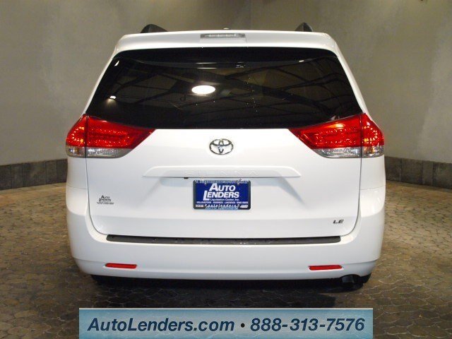 Toyota Sienna 2012 photo 1