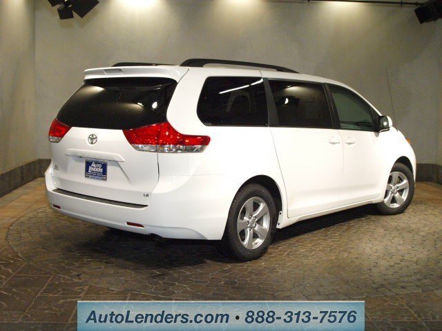 Toyota Sienna 2012 photo 5