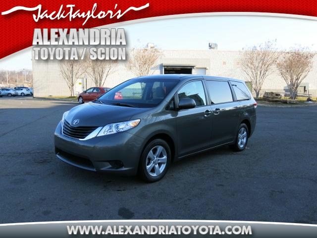 Toyota Sienna 2012 photo 1