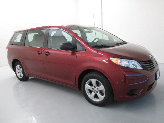 Toyota Sienna 2012 photo 5