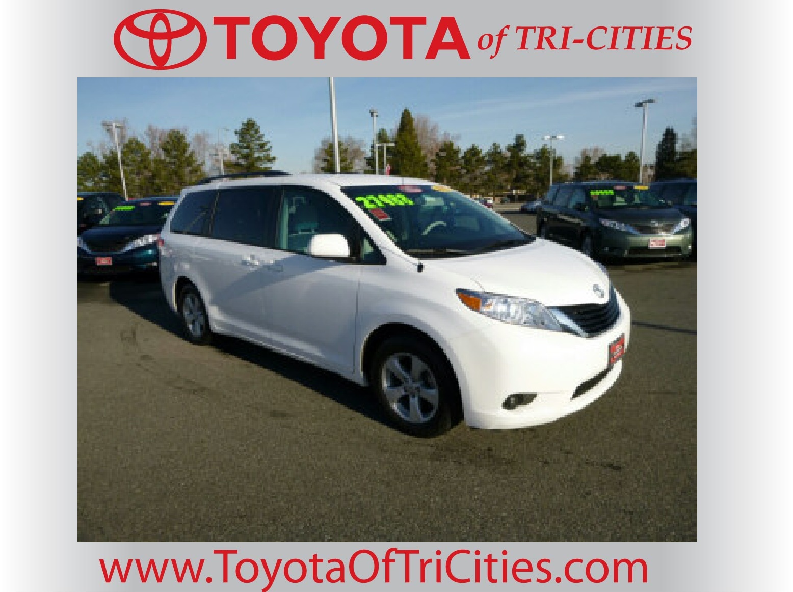 Toyota Sienna 2012 photo 1