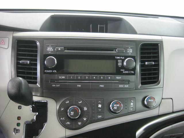 Toyota Sienna 2012 photo 4