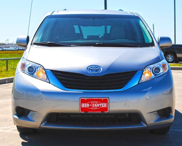 Toyota Sienna 2012 photo 4