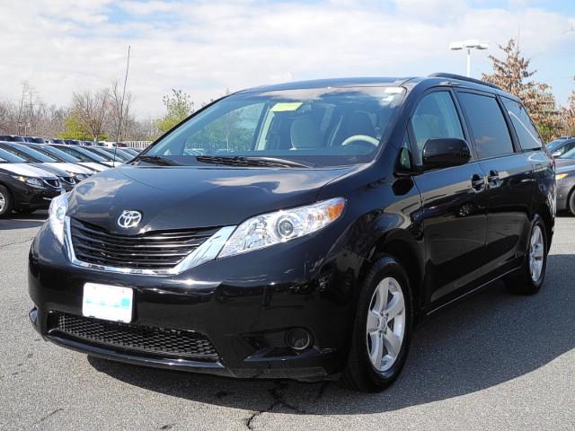 Toyota Sienna 2012 photo 5
