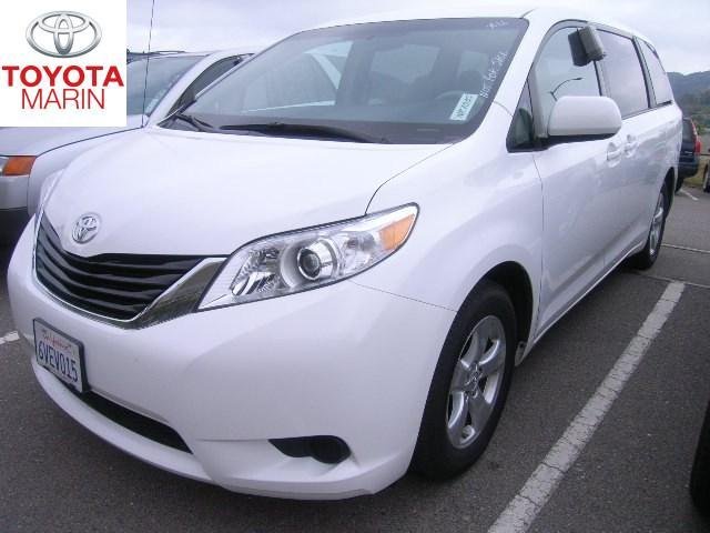 Toyota Sienna SLE --z71 Pkg Unspecified