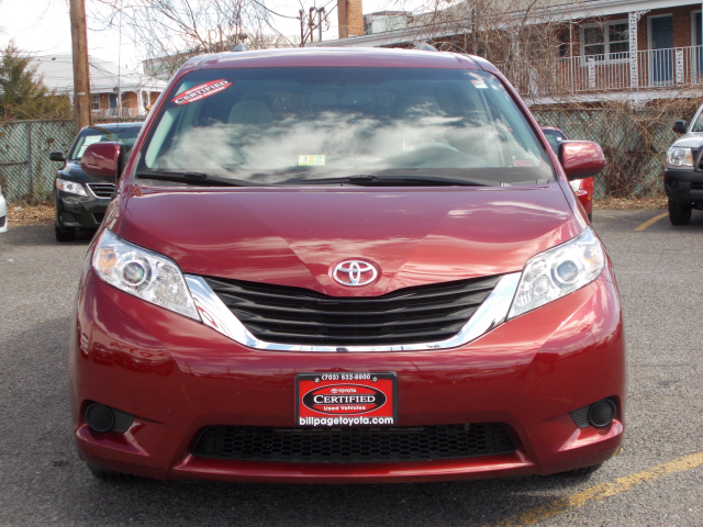 Toyota Sienna SLE --z71 Pkg Unspecified