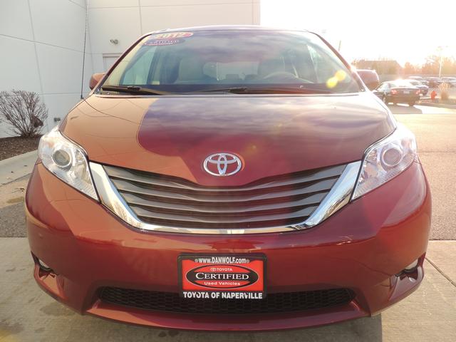 Toyota Sienna 2012 photo 4