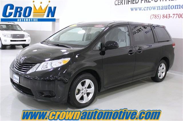 Toyota Sienna 2012 photo 1