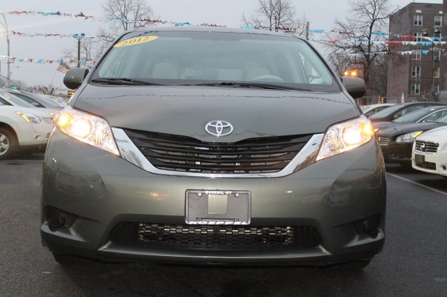 Toyota Sienna X Unspecified