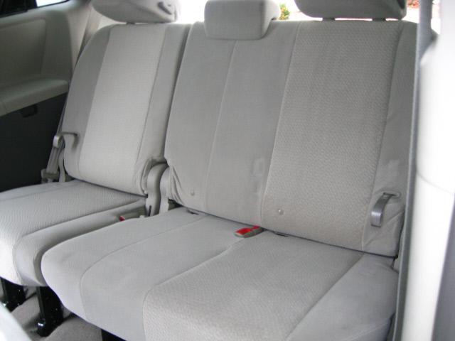 Toyota Sienna 2012 photo 5