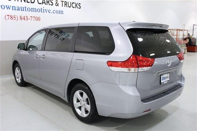 Toyota Sienna SLE --z71 Pkg Unspecified