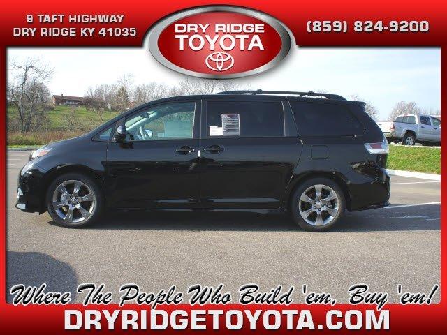 Toyota Sienna SE MiniVan