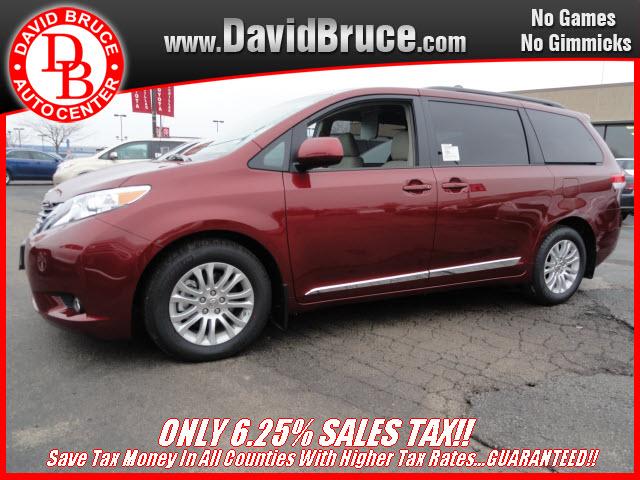 Toyota Sienna SEL Sport Utility 4D MiniVan