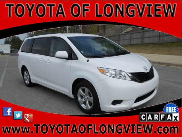 Toyota Sienna 2012 photo 1