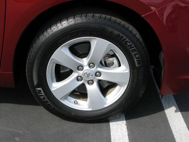 Toyota Sienna 2012 photo 2