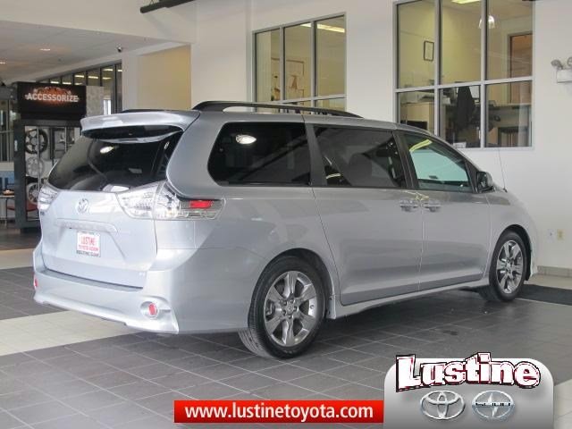 Toyota Sienna SE Unspecified