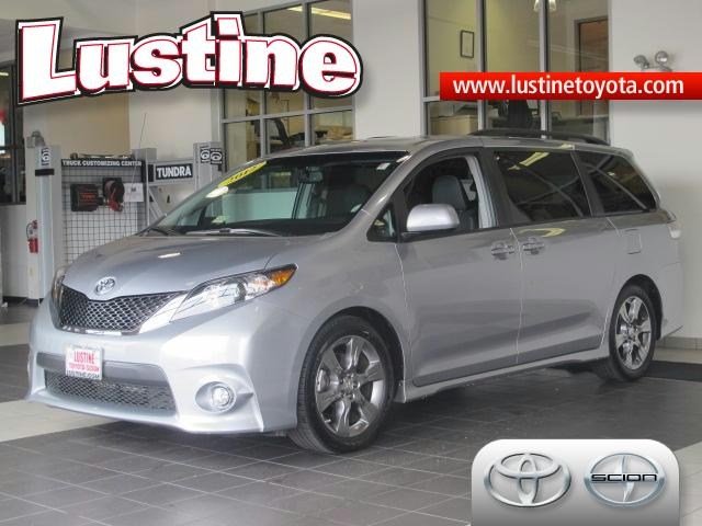 Toyota Sienna 2012 photo 5