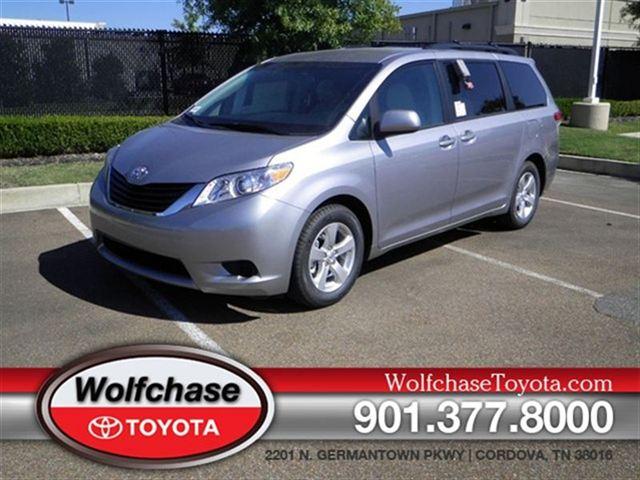 Toyota Sienna Limited 4.6L 4WD MiniVan