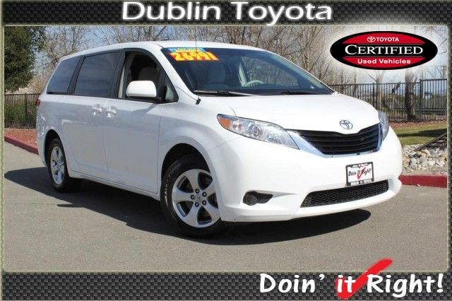 Toyota Sienna 2012 photo 4