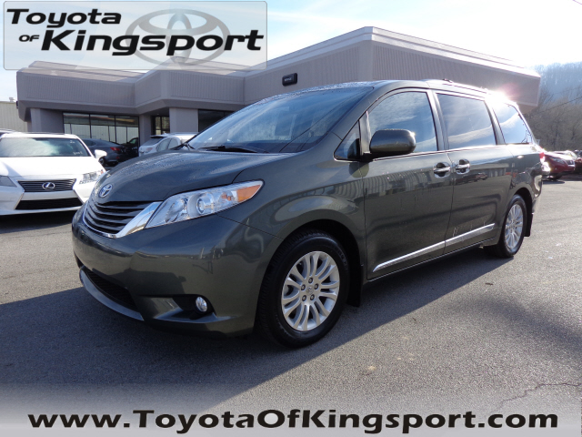 Toyota Sienna 2012 photo 5