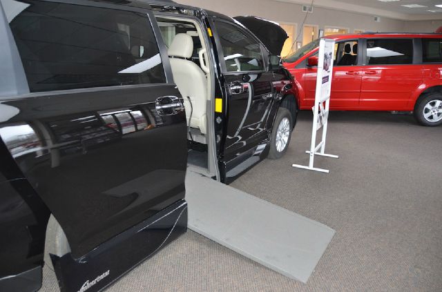 Toyota Sienna GT Black Leather Wheelchair Van