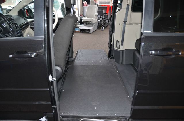 Toyota Sienna 2013 photo 4