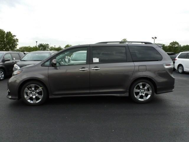 Toyota Sienna 2013 photo 22