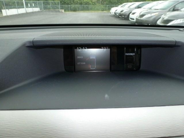 Toyota Sienna 2013 photo 24