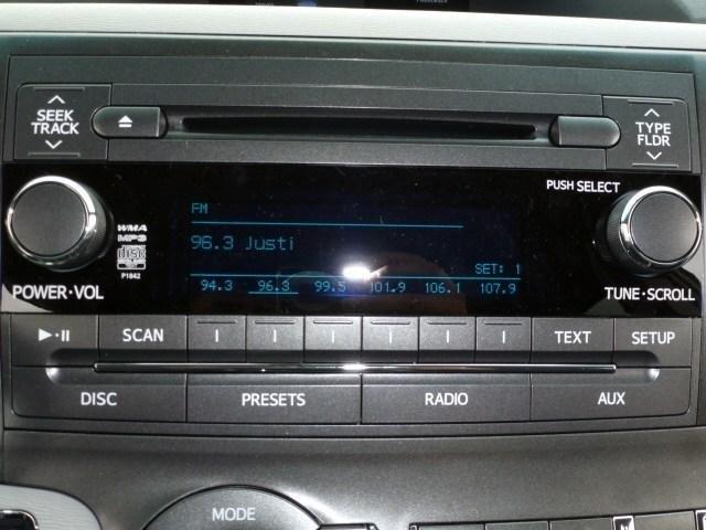 Toyota Sienna 2013 photo 25