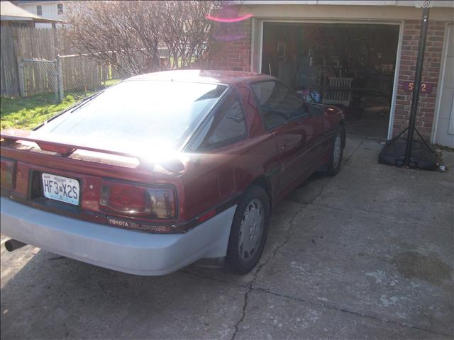 Toyota Supra 1988 photo 1