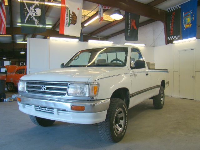 Toyota T100 1995 photo 3