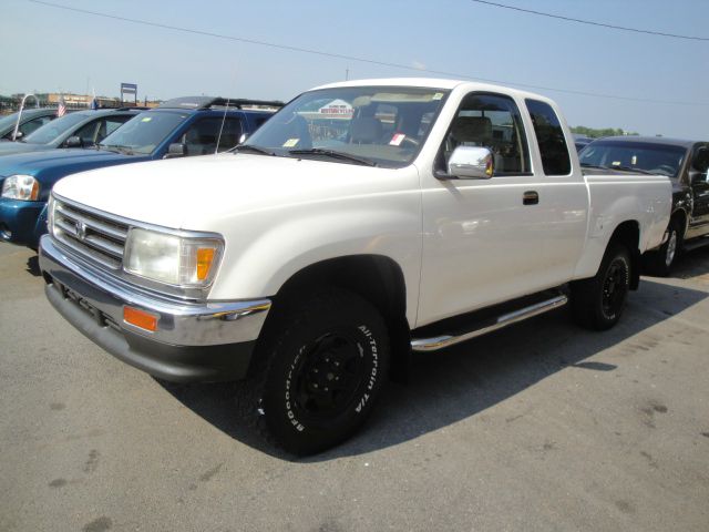Toyota T100 1995 photo 3