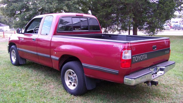 Toyota T100 1996 photo 1
