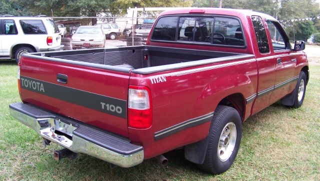 Toyota T100 1996 photo 2