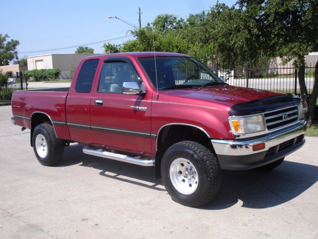 Toyota T100 1997 photo 2