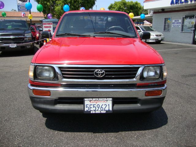 Toyota Tacoma 1995 photo 2