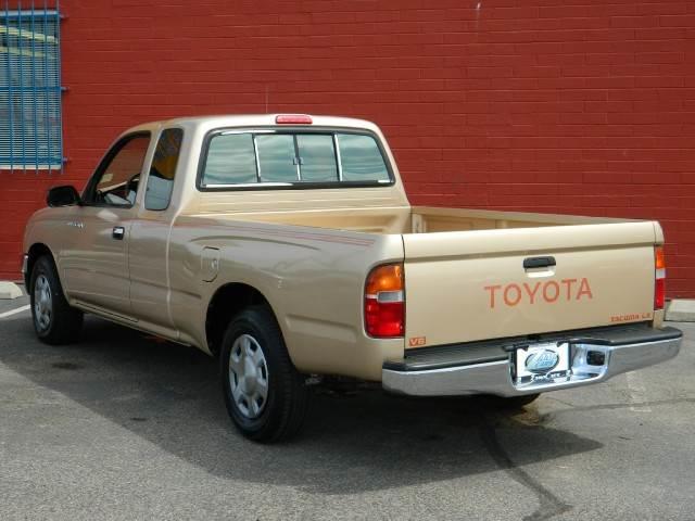 Toyota Tacoma 1996 photo 2