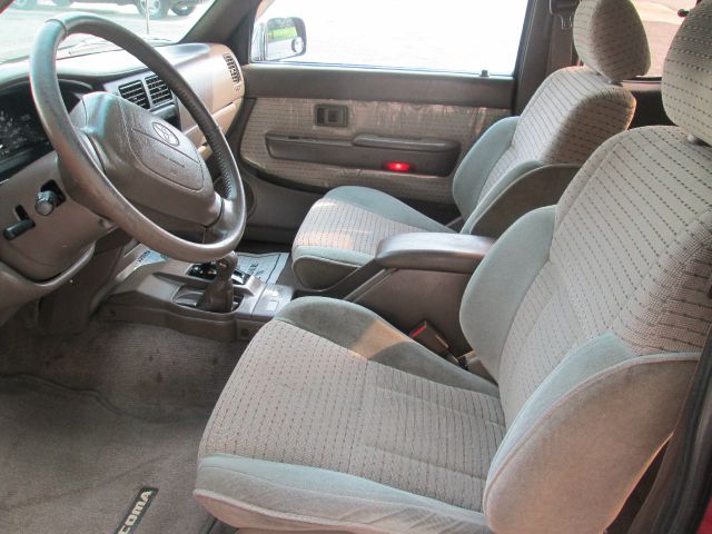 Toyota Tacoma 1996 photo 6