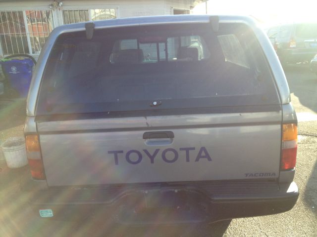 Toyota Tacoma 1996 photo 3