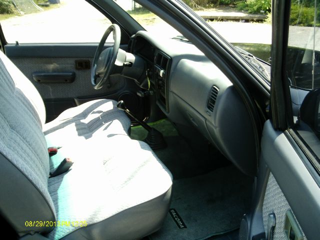 Toyota Tacoma 1996 photo 4