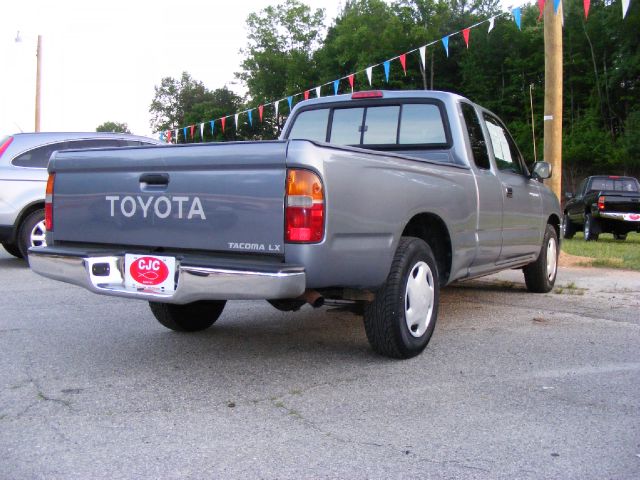 Toyota Tacoma 1997 photo 2