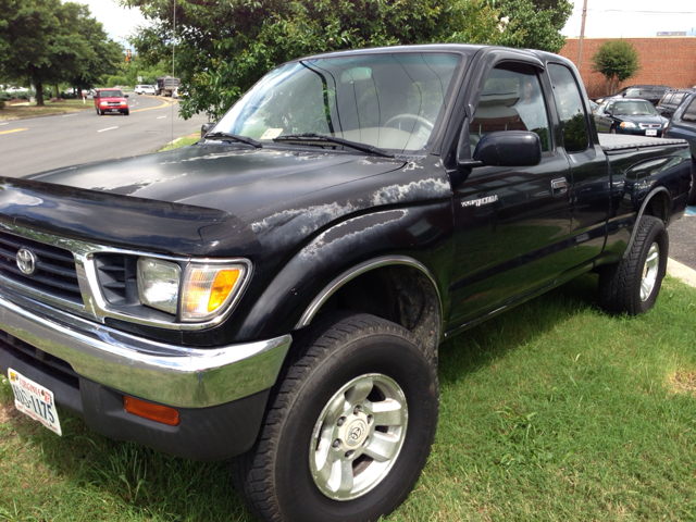 Toyota Tacoma Sport 4WD Extended Cab Pickup